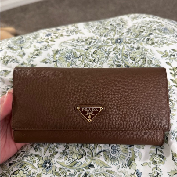 Prada Saffiano Wallet - Picture 5 of 14